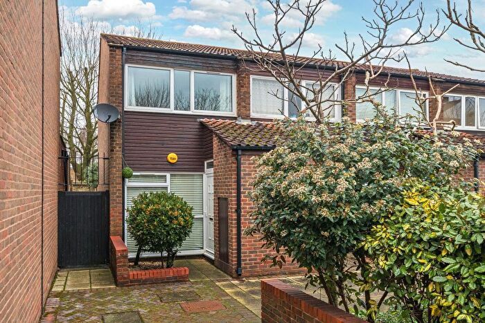 1 Bedroom Terraced House For Sale In Fulwood Walk, Southfields, London, SW19