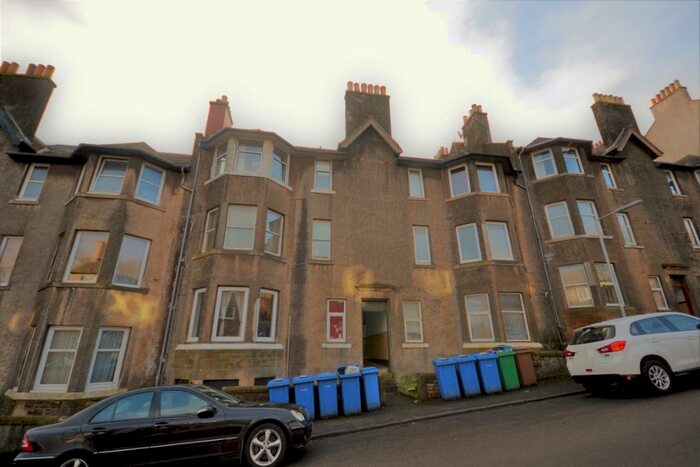 2 Bedroom Flat To Rent In Glebe Park, Inverkeithing, KY11