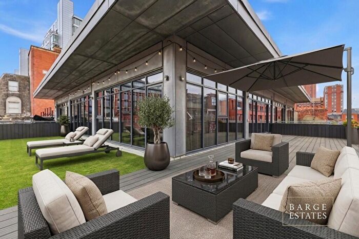 2 Bedroom Penthouse For Sale In Penthouse, Britannia House, York Place, Leeds, West Yorkshire, LS1