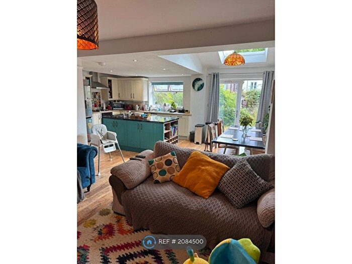 3 Bedroom Semi-Detached House To Rent In Kimberley Crescent, Bristol, BS16