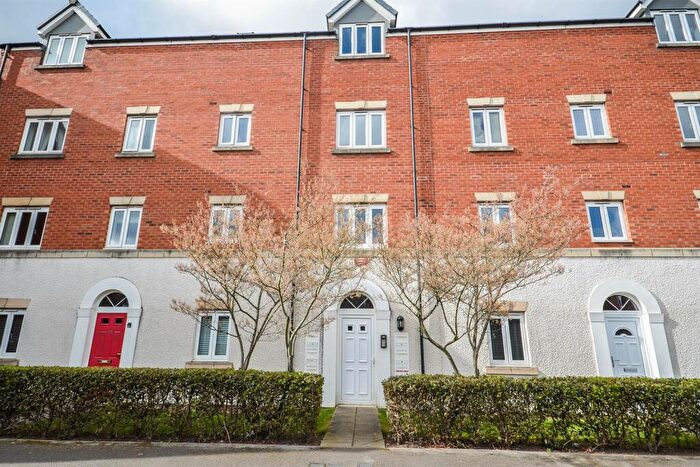 2 Bedroom Flat For Sale In Landfall Drive, Hebburn, NE31