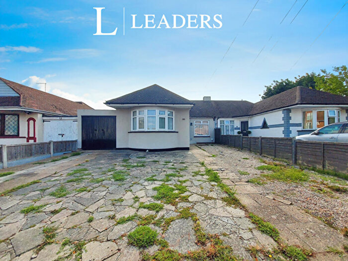 2 Bedroom Bungalow To Rent In Rochford Road, Southend On Sea, SS2