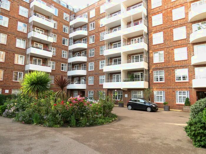 3 Bedroom Apartment To Rent In Wilbury Road, Hove, BN3