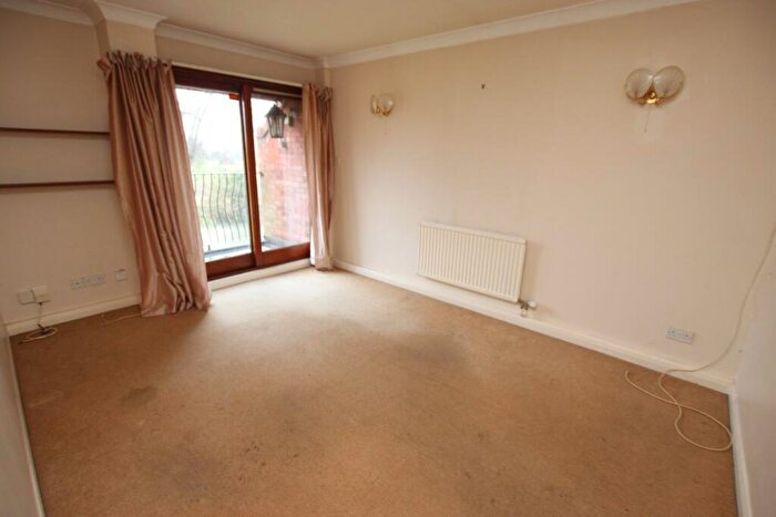 2 Bedroom Flat For Sale In Ivel Close, Langford, Biggleswade, SG18