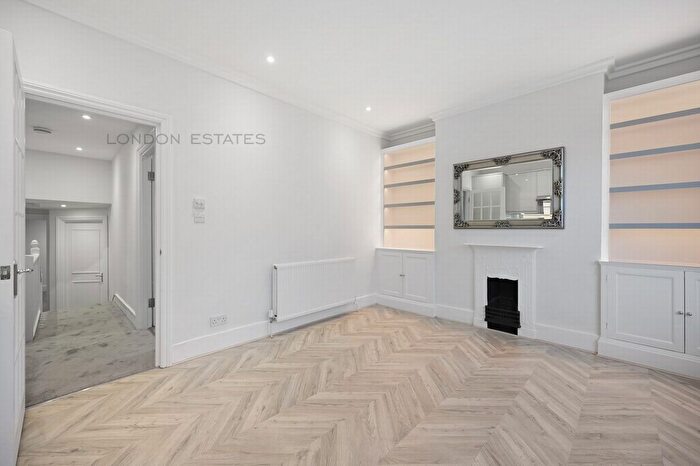 2 Bedroom Flat To Rent In Purcell Crescent, Fulham, SW6
