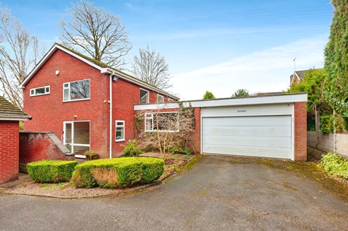 4 Bedroom Detached House For Sale In Chelford Road, Prestbury, Macclesfield, Cheshire, SK10