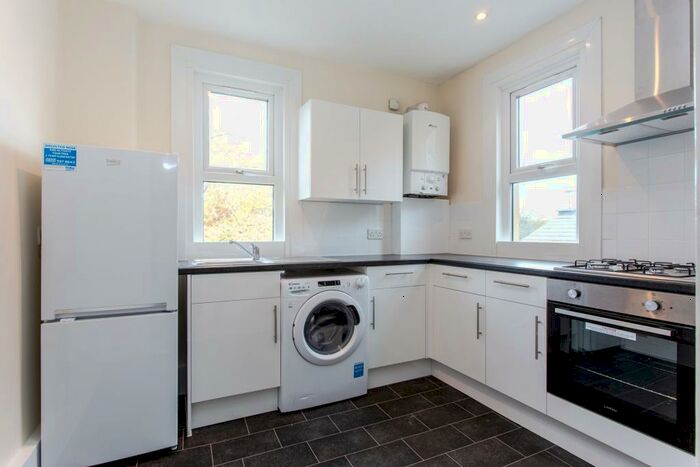 2 Bedroom Flat To Rent In Albert Road, London, N22