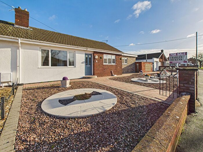 3 Bedroom Semi Detached Bungalow For Sale In Sussex Avenue, Bridgwater, TA6