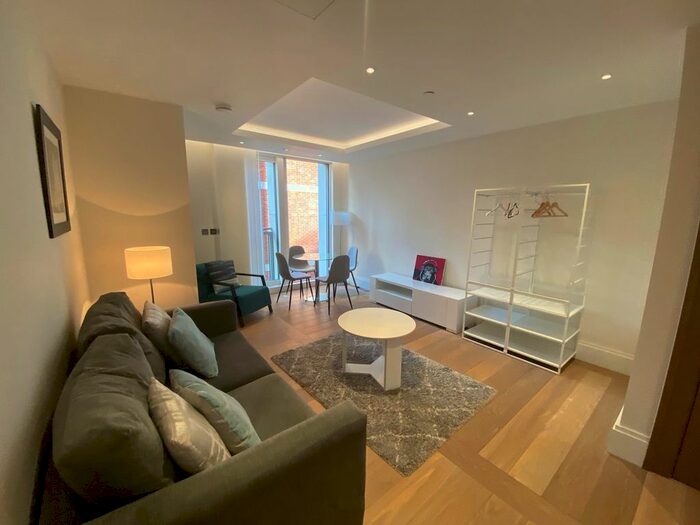 1 Bedroom Flat To Rent In Savoy House, Strand, London, WC2R