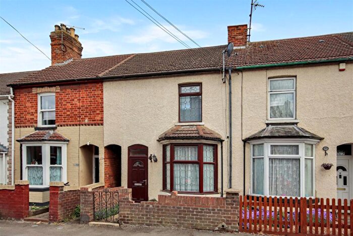 2 Bedroom Terraced House For Sale In , Cromwell Road, Rushden, NN10
