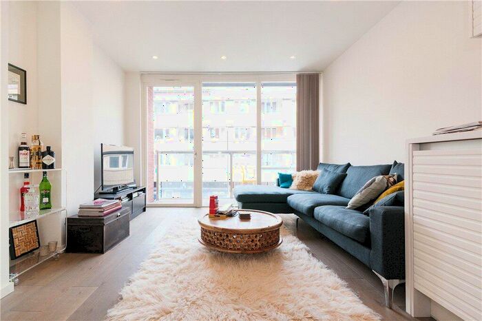 1 Bedroom Apartment To Rent In Central Street, London, EC1V