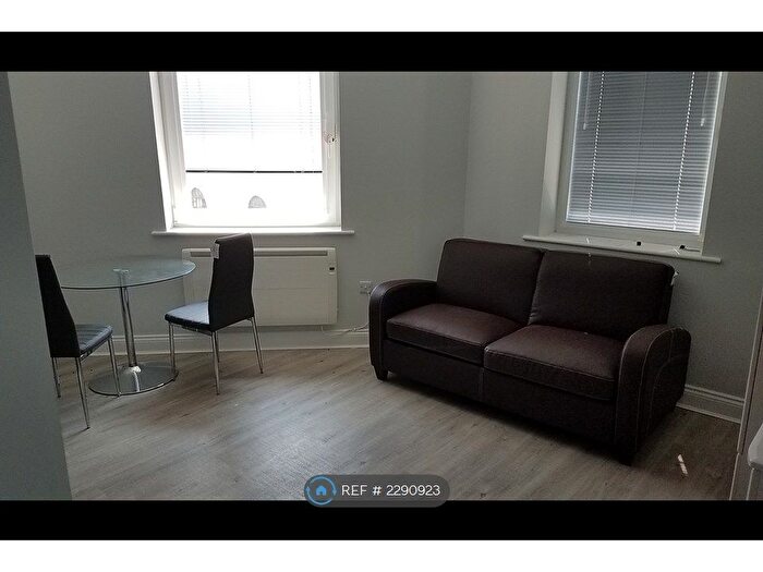 Studio To Rent In Yelverton Road, Bournemouth, BH1