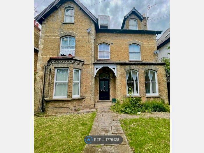 1 Bedroom Flat To Rent In Woodside Road, Sutton, SM1