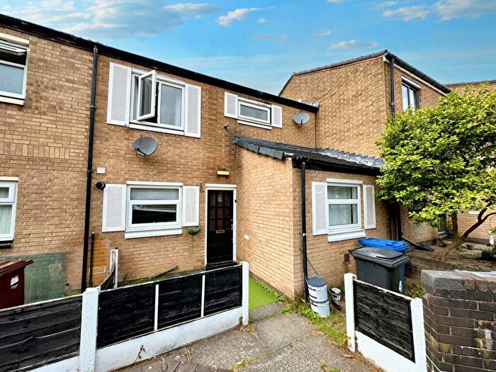 3 Bedroom Terraced House For Sale In Phillips Place, Whitefield, M45