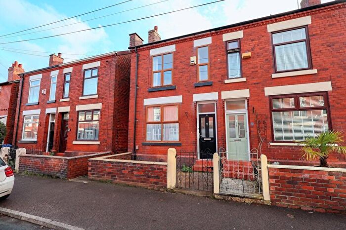 3 Bedroom Semi Detached House To Rent In Boothby Street, Great Moor, SK2