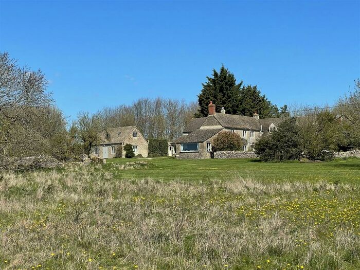 4 Bedroom Detached House For Sale In Andoversford, GL54