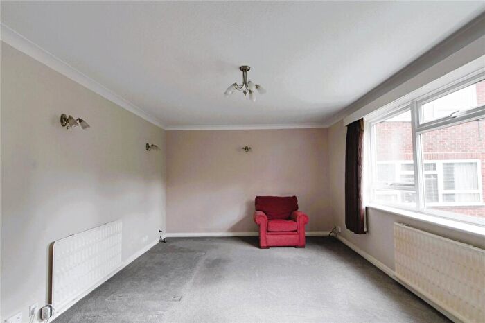 2 Bedroom Apartment For Sale In Village Road, Enfield, Middlesex, EN1