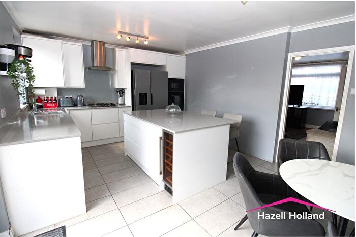 3 Bedroom Terraced House For Sale In Elm Road, Dartford, DA1