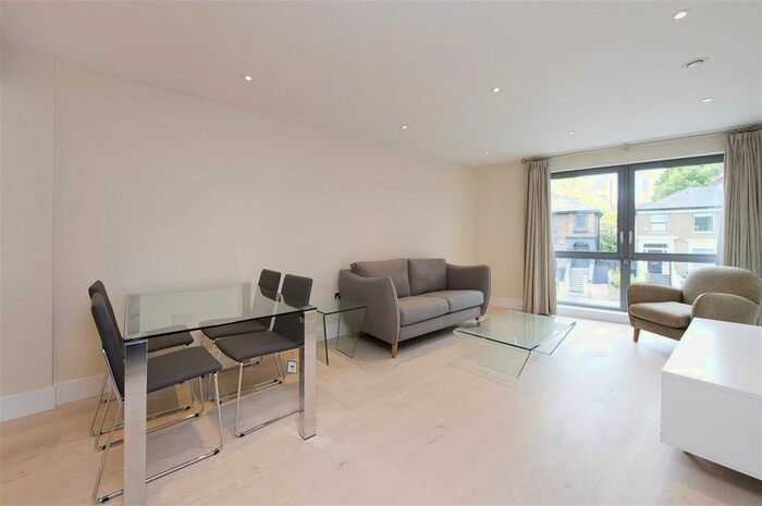 1 Bedroom Flat To Rent In Coningham Road, London, W12