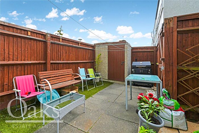 3 Bedroom Terraced House For Sale In Caernarvon Close, Mitcham, CR4