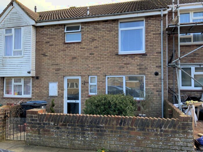 3 Bedroom Property To Rent In Trinity Place, Deal, Kent., CT14