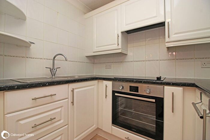 1 Bedroom Flat For Sale In Hunting Gate, Birchington, CT7