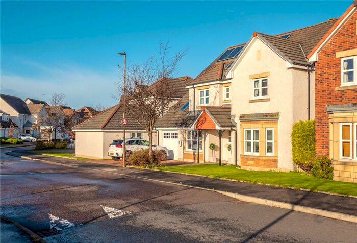 4 Bedroom Detached House To Rent In East Craigs Wynd, Edinburgh, Midlothian, EH12