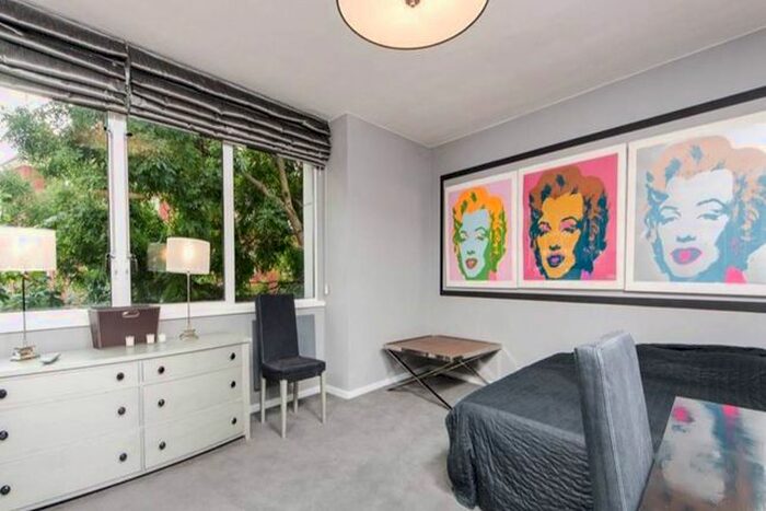 Studio To Rent In Lower Sloane Street, London, SW1W