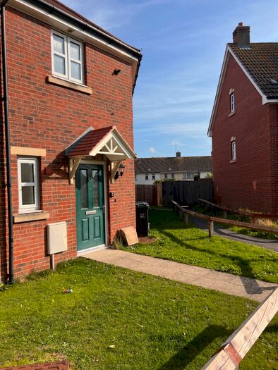 3 Bedroom Terraced House To Rent In Sherwell Close, Yeovil, Somerset, BA21