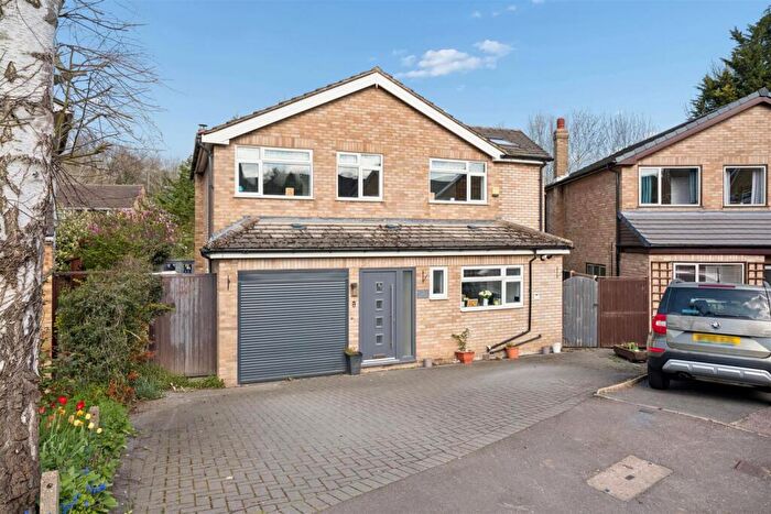 4 Bedroom Detached House For Sale In Nursery Close, Stevenage, SG2