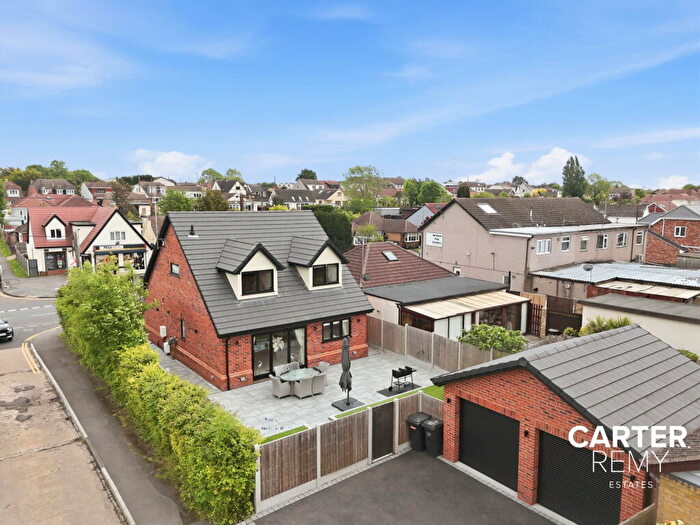 4 Bedroom Detached House For Sale In Pound Lane, Bowers Gifford, SS13