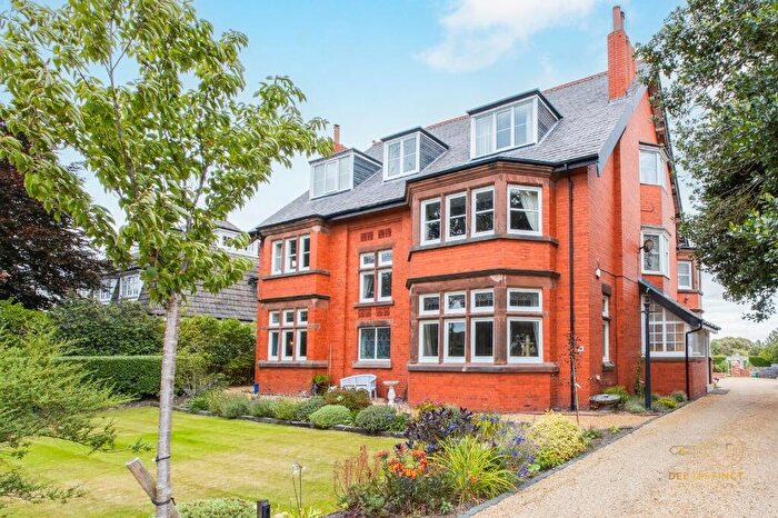 7 Bedroom Detached House For Sale In Meols Drive, CH47