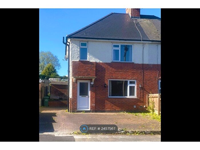 3 Bedroom Semi-Detached House To Rent In Kingsway, Heanor, DE75