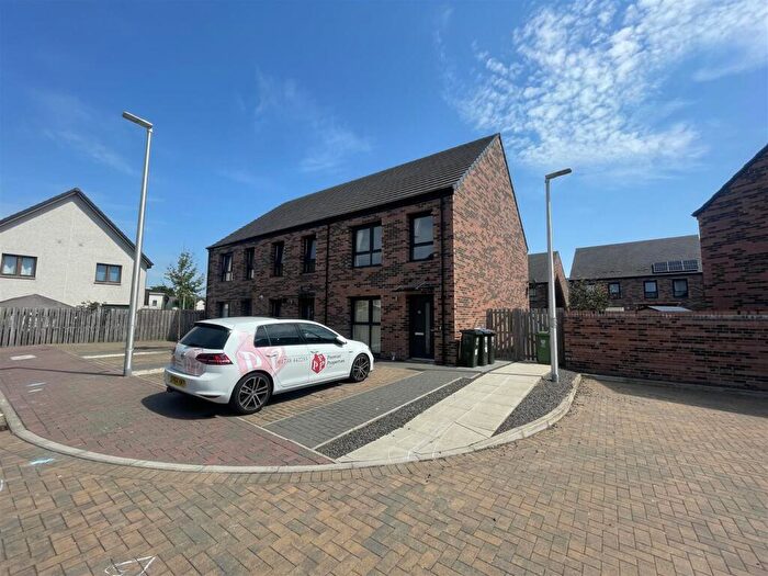 3 Bedroom House To Rent In Kestrel Way, Perth, PH1