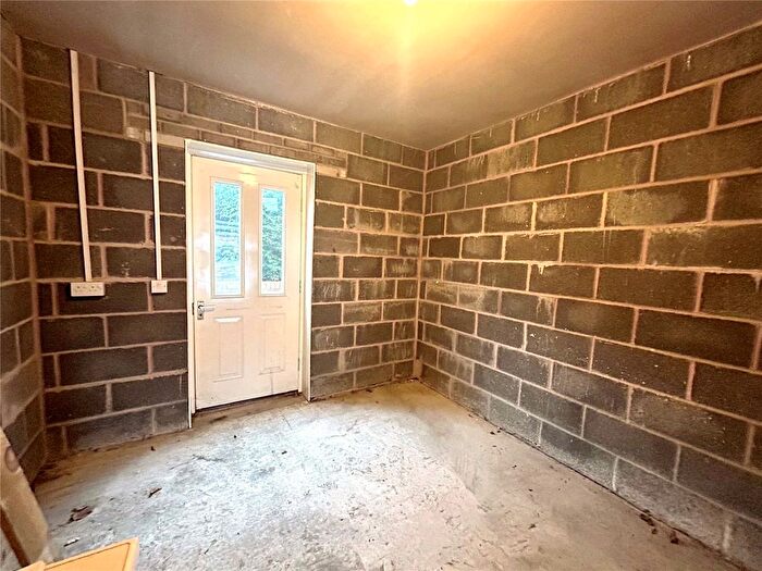 2 Bedroom Flat For Sale In Afon Way, Newtown, Powys, SY16