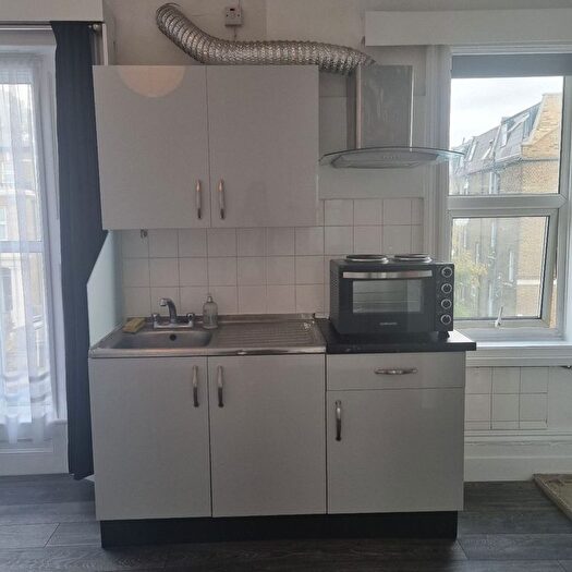 Studio To Rent In Parkfield Road, London, SE14