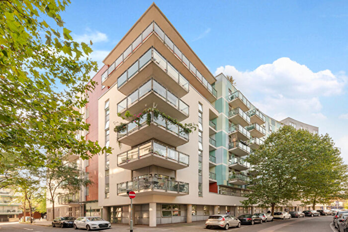 2 Bedroom Flat For Sale In Eyot House, Sun Passage, SE16