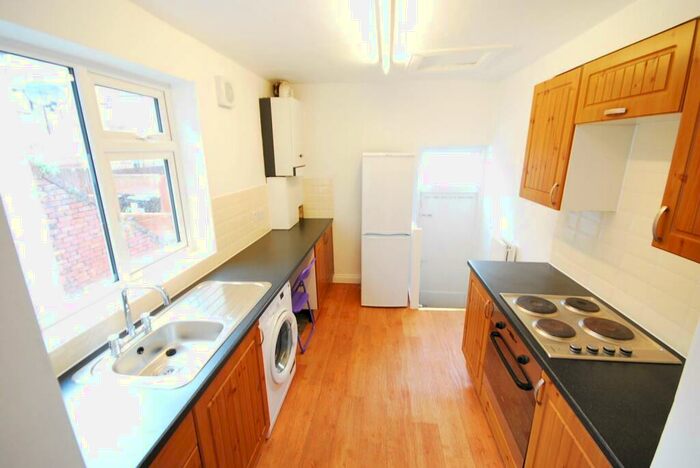 5 Bedroom Maisonette To Rent In Starbeck Avenue, Sandyford, NE2