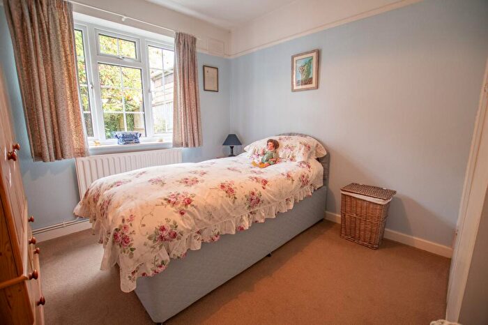 2 Bedroom Semi-Detached Bungalow For Sale In Culls Road, Normandy, GU3