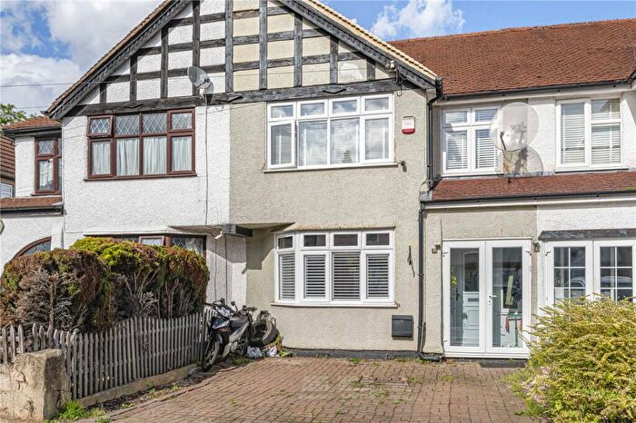 3 Bedroom Terraced House For Sale In Green Way, Bromley, BR2