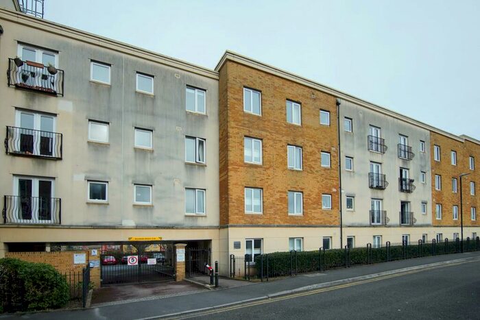 2 Bedroom Apartment To Rent In Doudney Court, William Street, Bedminster, BS3