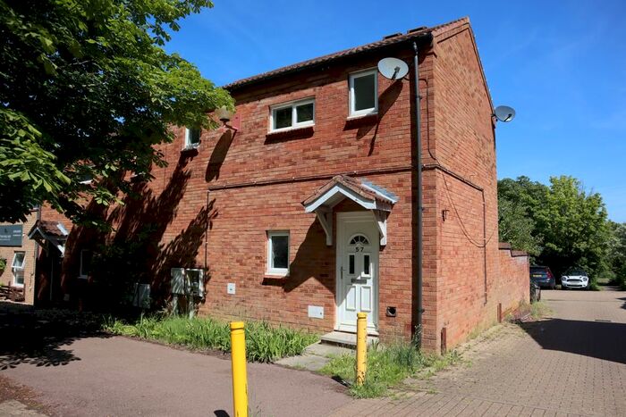 3 Bedroom Semi-Detached House To Rent In The High Street, Two Mile Ash, Milton Keynes, Buckinghamshire, MK8