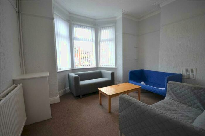 7 Bedroom Terraced House To Rent In Derby Road, Fallowfield, Manchester, Manchester, M14