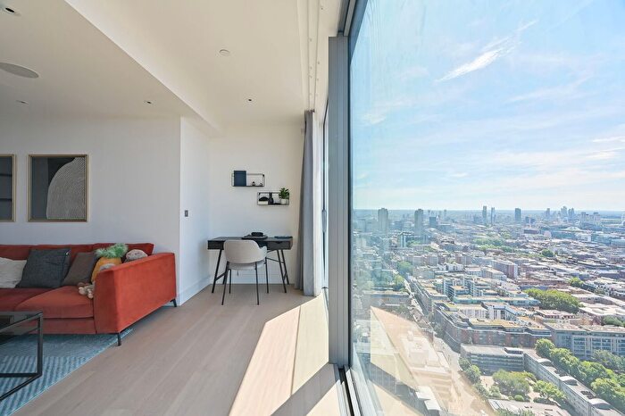 3 Bedroom Flat For Sale In Bollinder Place, Islington, London, EC1V