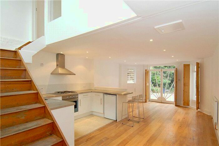 2 Bedroom Flat To Rent In Liverpool Road, Barnsbury, Islington, London, N1