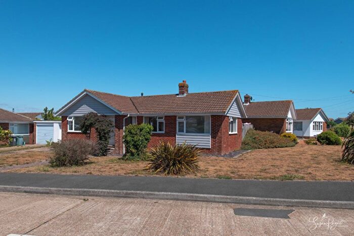 2 Bedroom Detached Bungalow For Sale In Rowantree Drive, Seaview, PO34