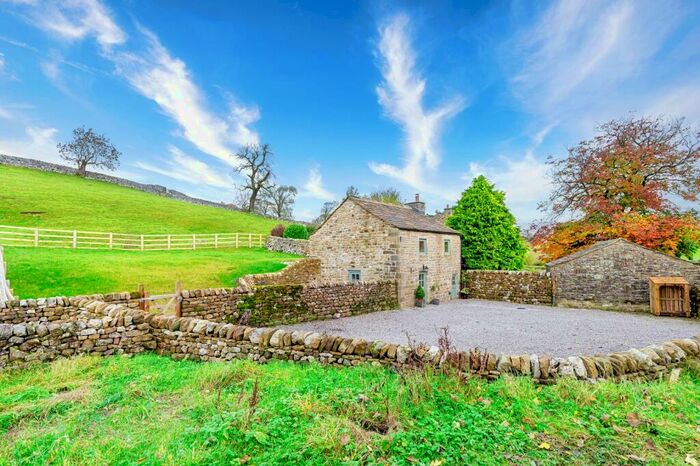 2 Bedroom Detached House For Sale In Thorpe, Skipton, BD23