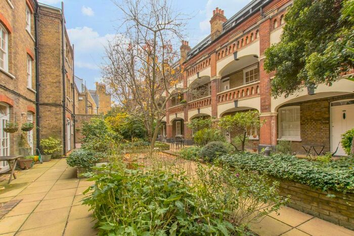 Studio To Rent In Allitsen Road, St John's Wood, London, NW8