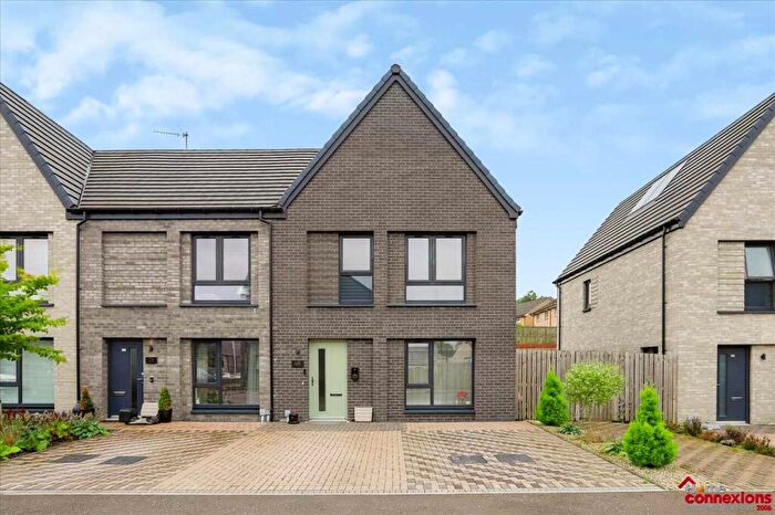 3 Bedroom End Of Terrace House For Sale In Lorne Terrace, Cambuslang, Glasgow, G72
