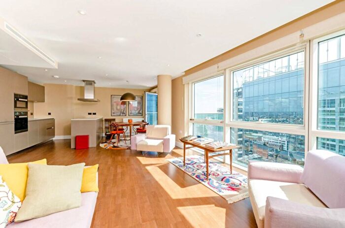 3 Bedroom Flat For Sale In Crawford Building, Whitechapel High Street, Aldgate, London, E1
